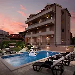 Sunny Garden Adria * ספליט