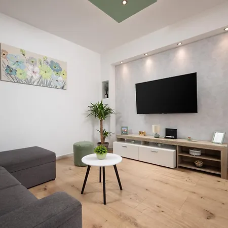Sunny Garden Adria Apartment *