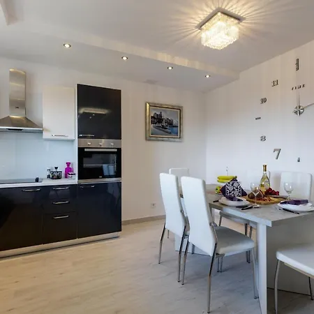 Sunny Garden Adria Apartment Split