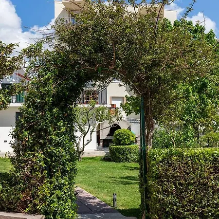 Sunny Garden Adria Apartment Split
