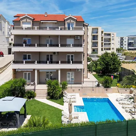 Sunny Garden Adria *